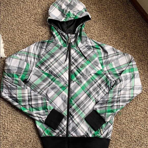 Nike Jackets & Blazers - Lightweight Nike Jacket